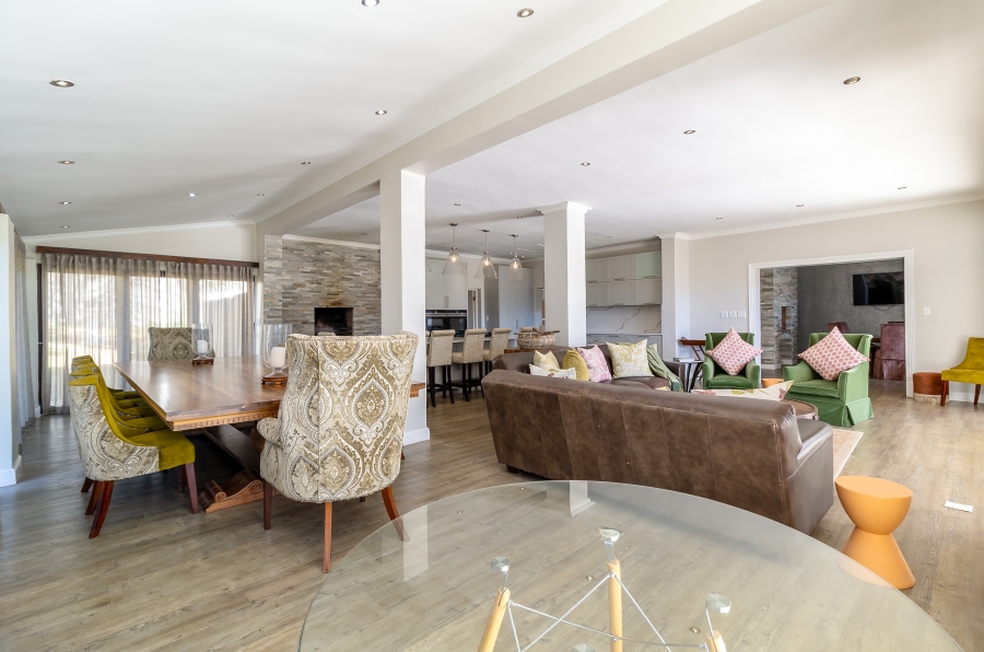 4 Bedroom Property for Sale in Stellenbosch Farms Western Cape